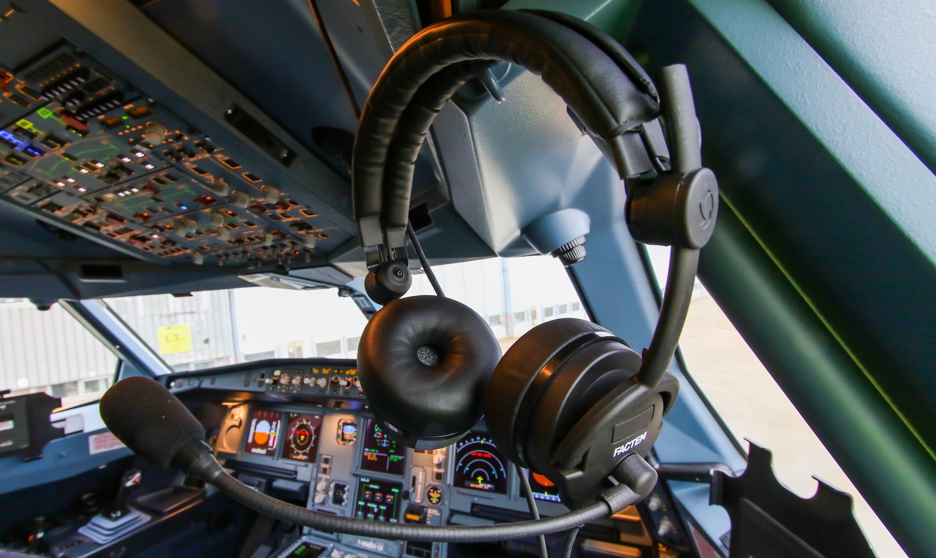 Amandine Gasselin, chargée de communication marketing chez FACTEM, au cœur d’un secteur aussi technique qu’innovant