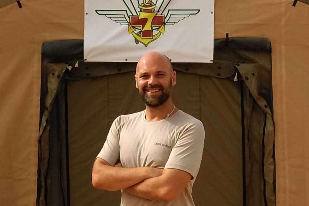 Soigner sur tous les fronts : rencontre avec Gaël, infirmier de bloc opératoire au Service de Santé des Armées