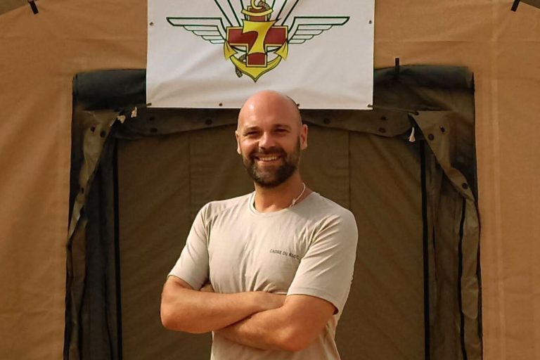 Soigner sur tous les fronts : rencontre avec Gaël, infirmier de bloc opératoire au Service de Santé des Armées