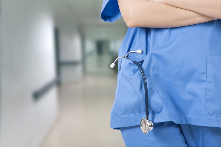 infirmière aide-soignante secrétaire